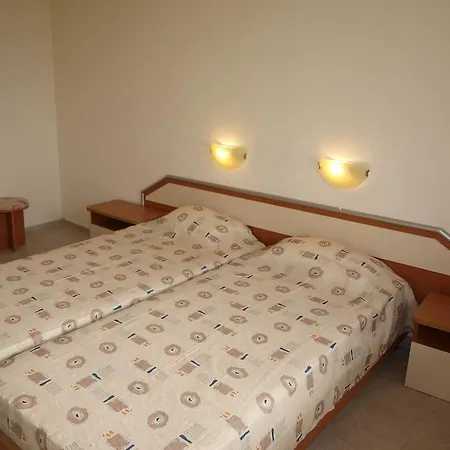 Hostel Arena *